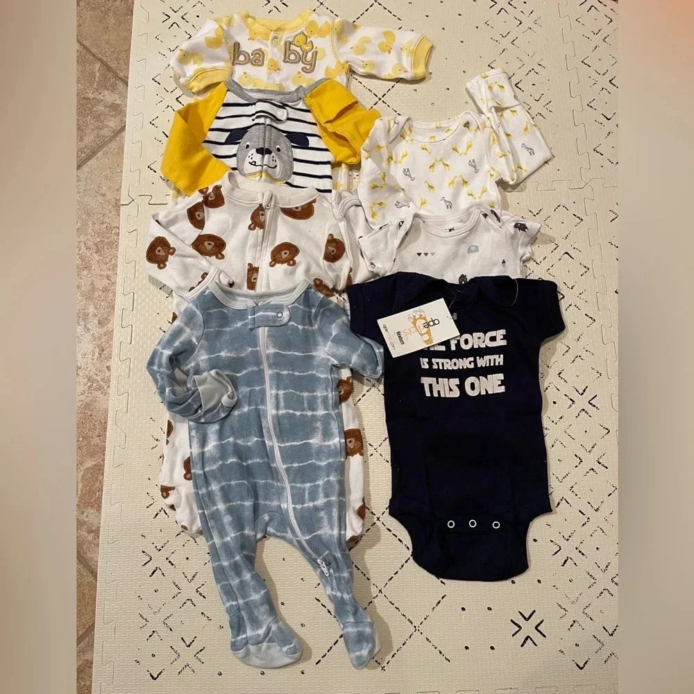 Baby‎ boy zip up pajamas and bodysuits bundle newborn size